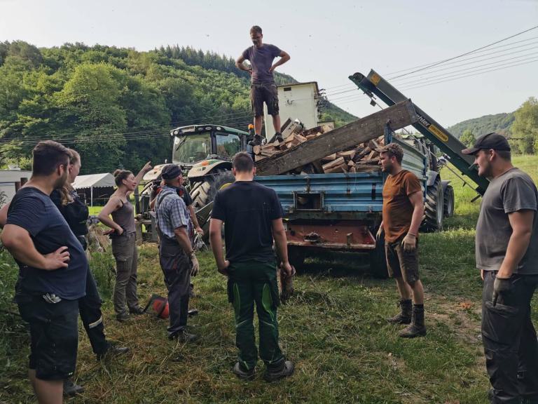 Eifeler Grillholz aus eigener Herstellung Musikverein Niederheckenbach 17